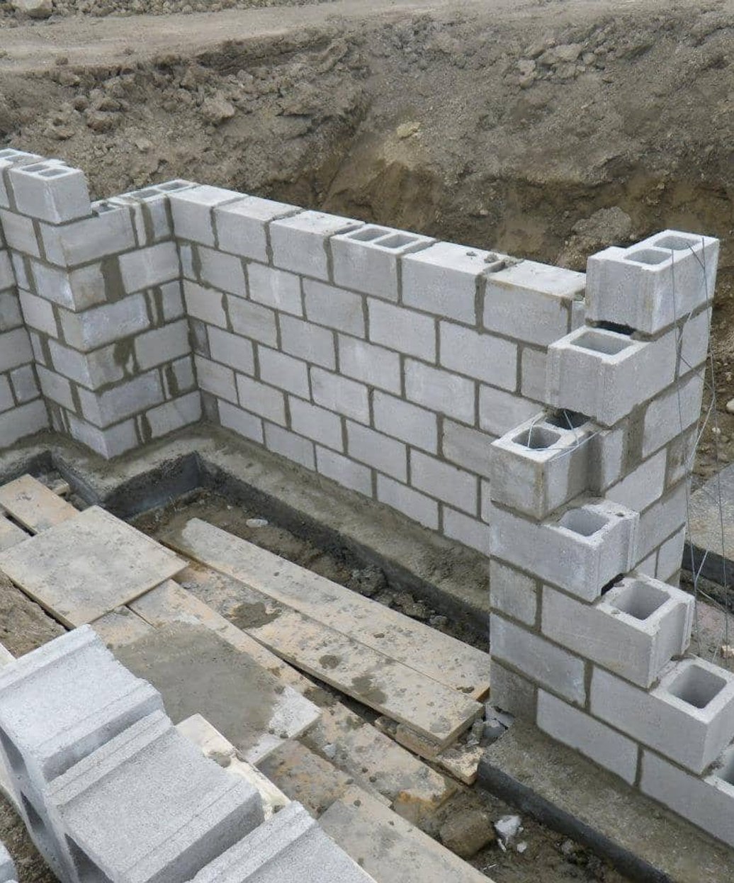 Block foundation wall in Brockville Ontario